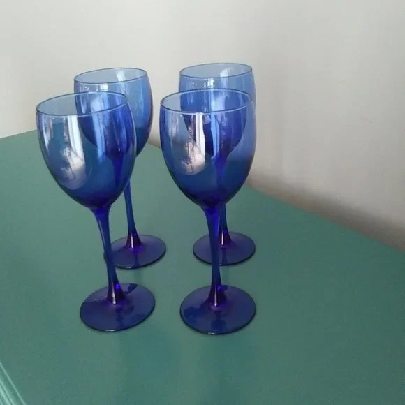 Luminarc | Dining | Vintage Luminarc Wine Glass 4 Pc Set From France Cobalt  Blue | Poshmark